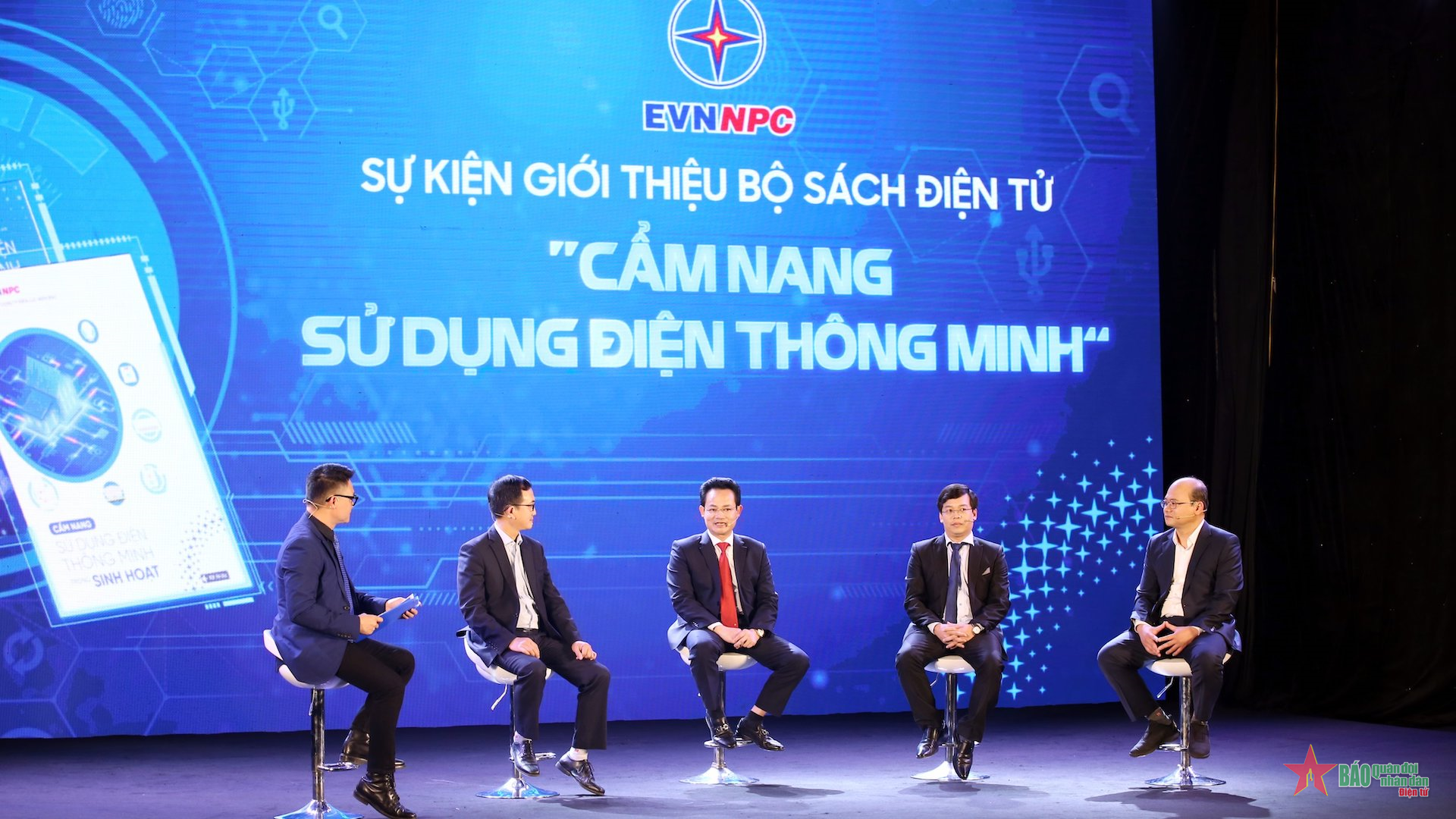 Ngành điện miền Bắc ra mắt bộ sách điện tử 